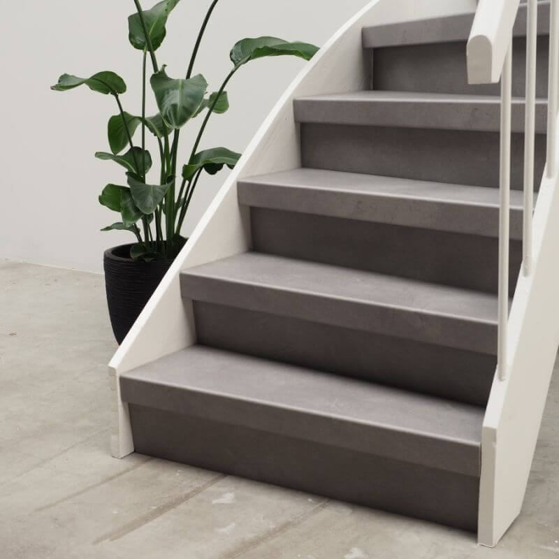 Traprenovatieset betonlook grijs